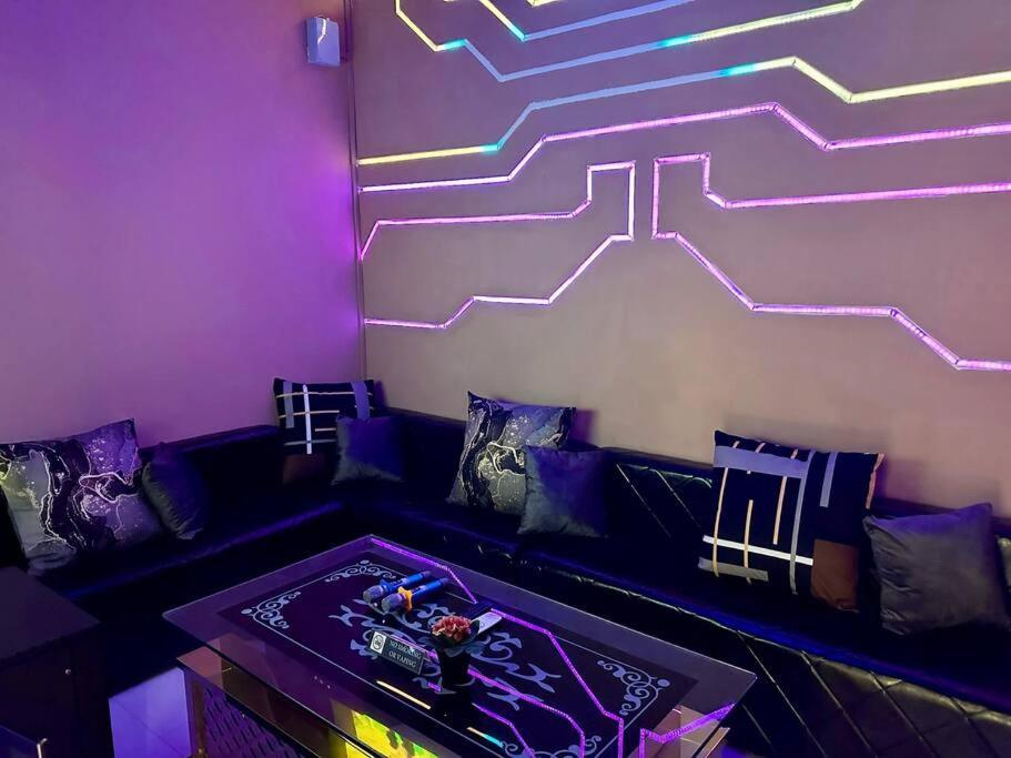 ג'והור בהרו Cozy Holiday Home Karaoke Bbq Bukit Indah Jb מראה חיצוני תמונה